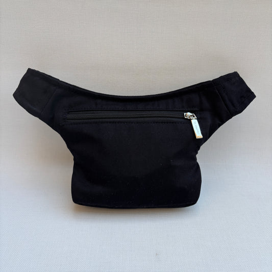 Riñonera Mini "Classic Black" + Bolsillo trasero extra · Pieza Única Núm. 17463