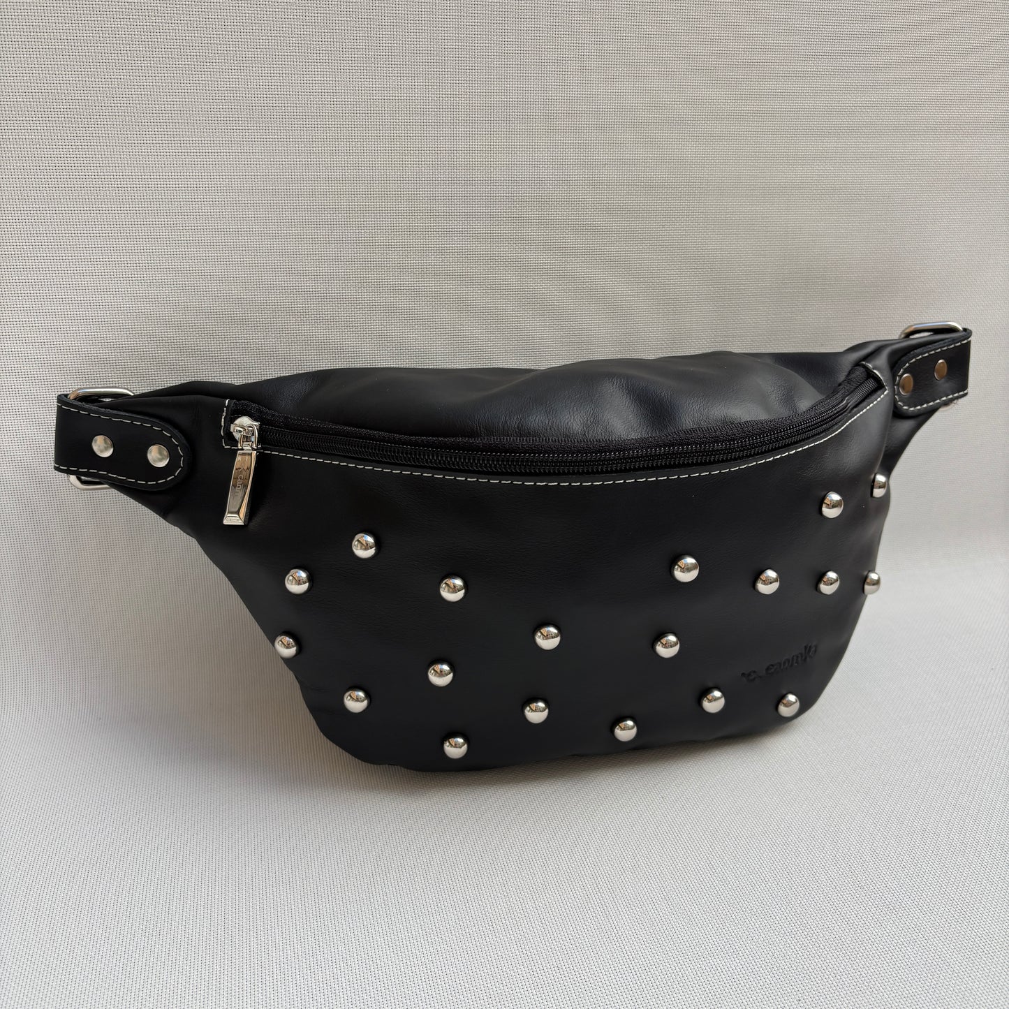 Riñonera "Retro Chic Watermelon Black Rocker" · Piel / Cuero · Pieza Exclusiva Núm. 16735