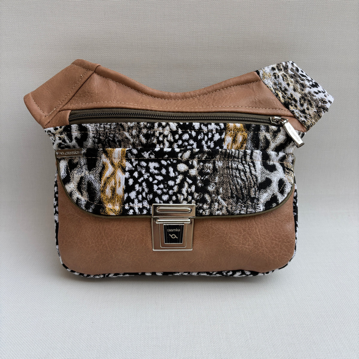 (-30%) Riñonera "Special Animal Print" · Polipiel · Pieza Única Núm. 18231