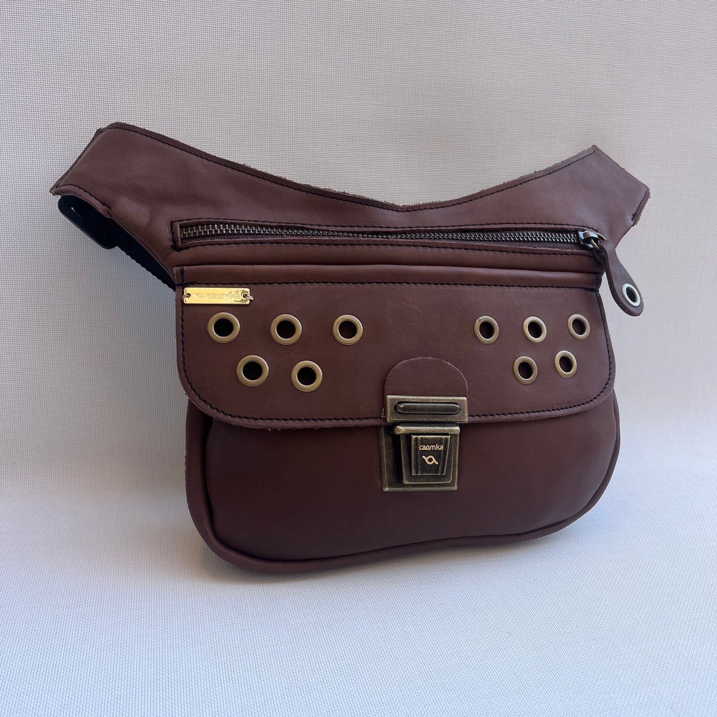 Premium Brown Circles & Old Gold · Piel natural BioCuir® · Pieza Exclusiva Núm. 15003
