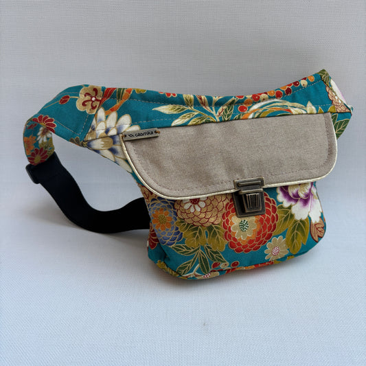 Riñonera Mini "Special Japanese Flowers" + Bolsillo trasero extra · Pieza Única Núm. 17535
