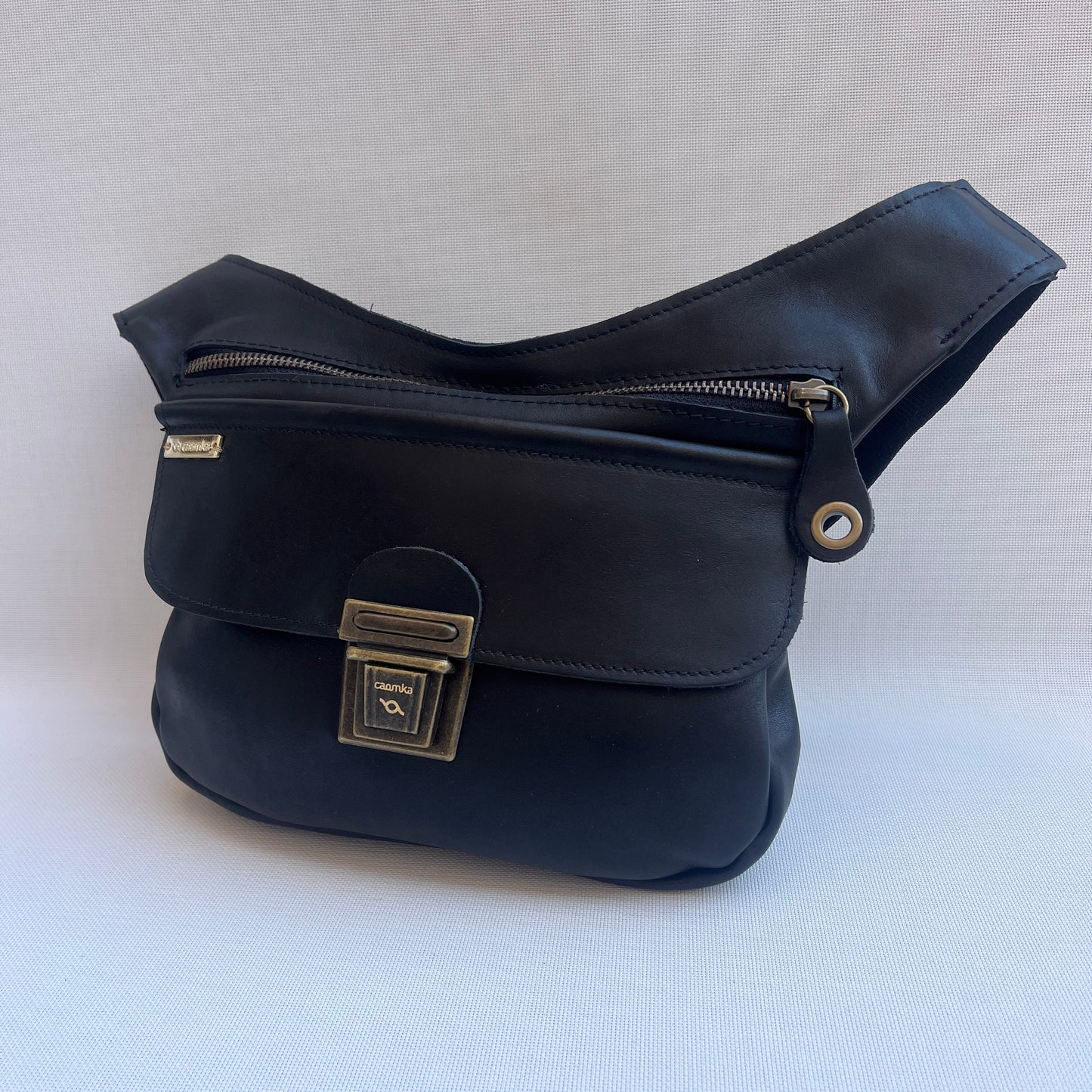 Classic Black & Old Gold · Piel/Cuero · Pieza Exclusiva Núm. 14924