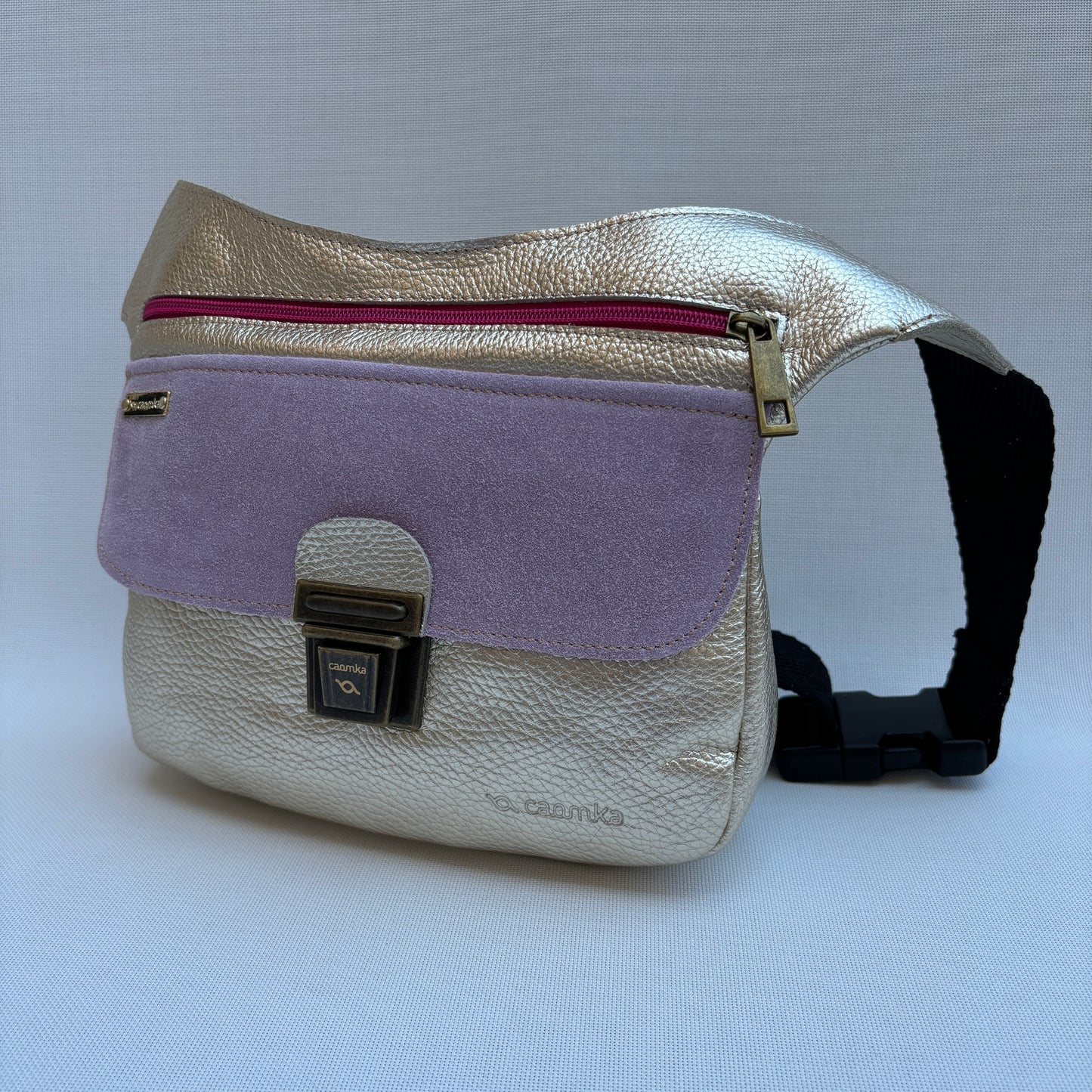 50% Dto. Riñonera "Special Golden Soft & Lavanda" · Piel - Cuero · Pieza Exclusiva Núm. 15973