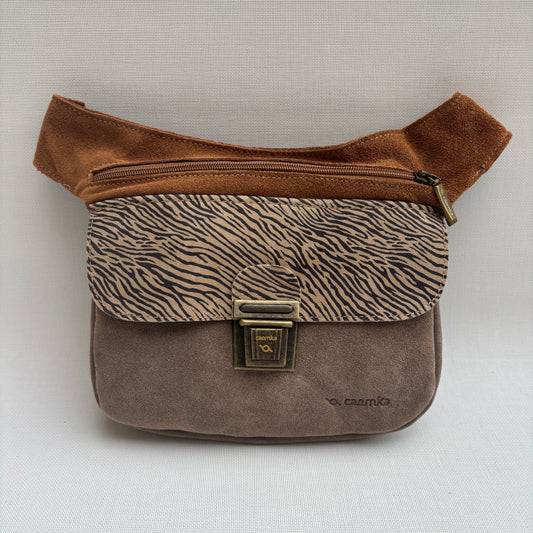 Riñonera "Elegant Zebra" · Piel · Pieza Exclusiva Núm. 17566