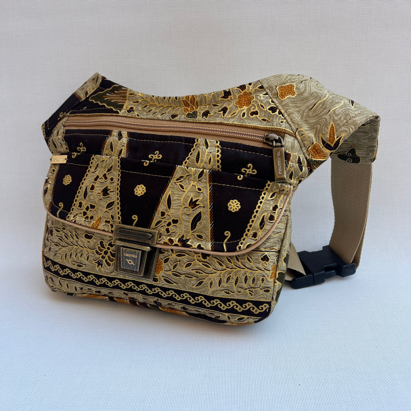 Special Bali & Old Gold · Pieza Única Núm. 15066