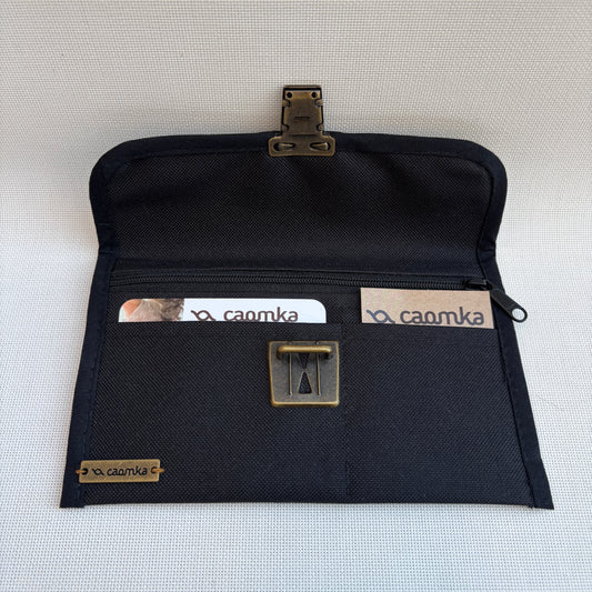 Monedero Plano CAOMKA · Pieza Única Núm. 18272