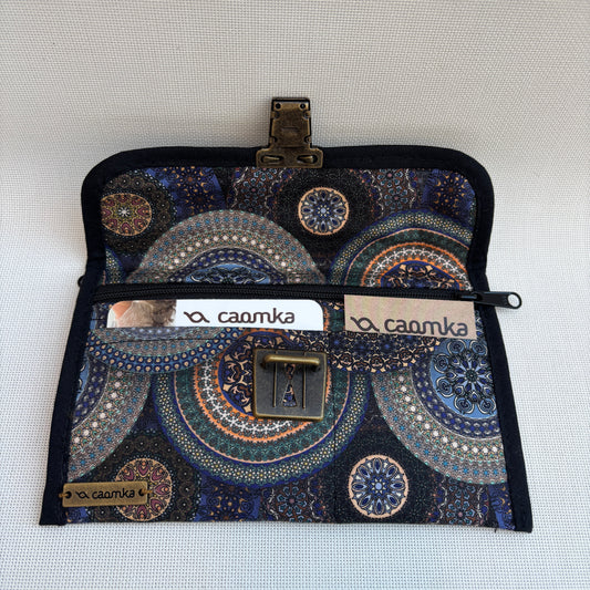 Monedero Plano CAOMKA · Pieza Única Núm. 18271