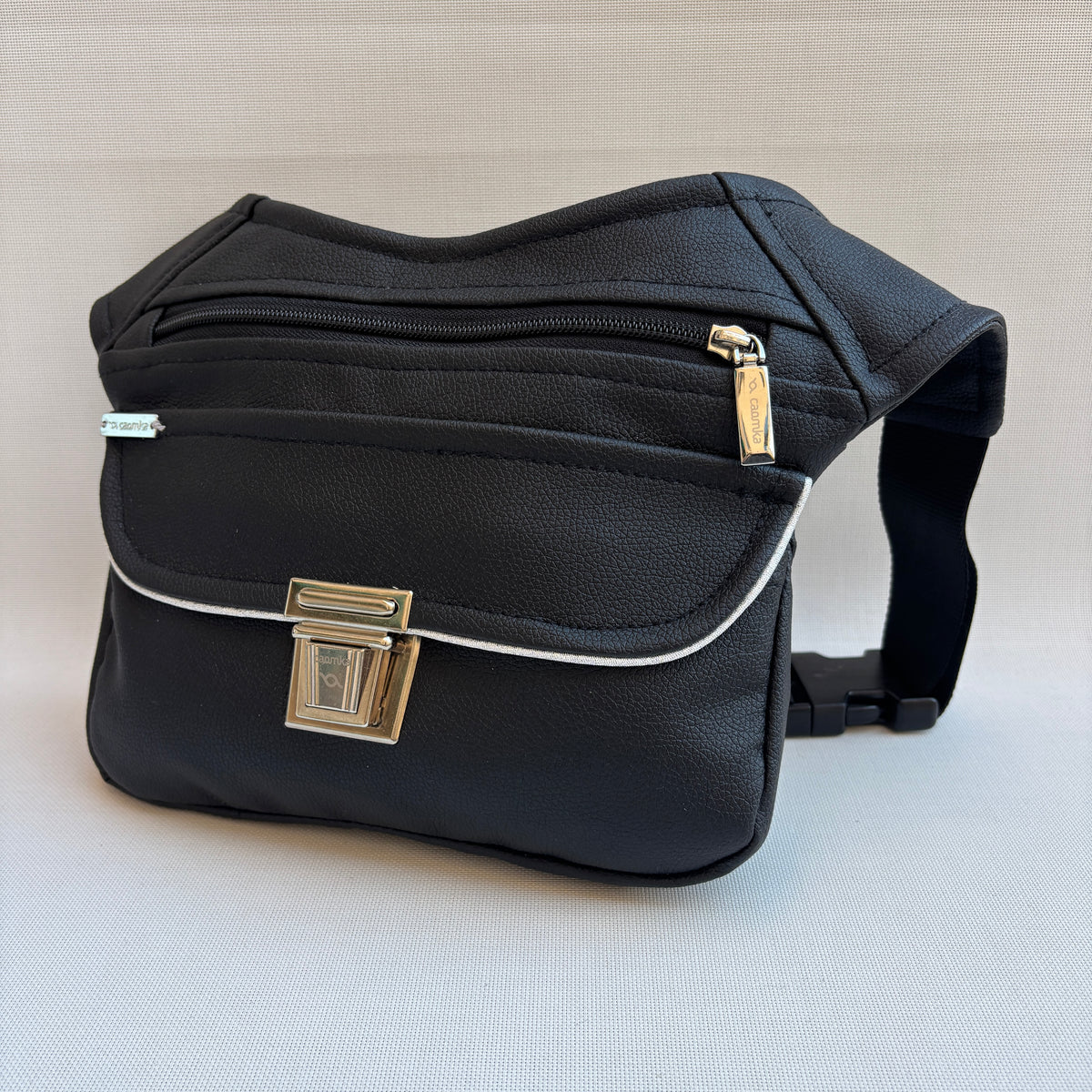 Riñonera "Especial Classic Black Silver" · Polipiel · Pieza Exclusiva Núm. 18261