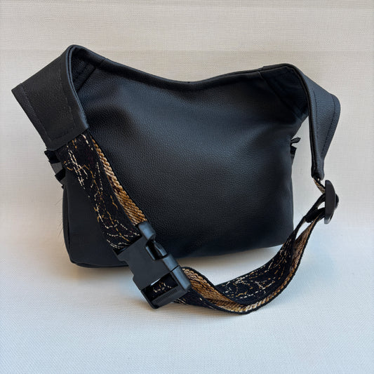 Riñonera "Súper Elegant Luxury Soft Feline Top" · Polipiel · Pieza Única Núm. 18277