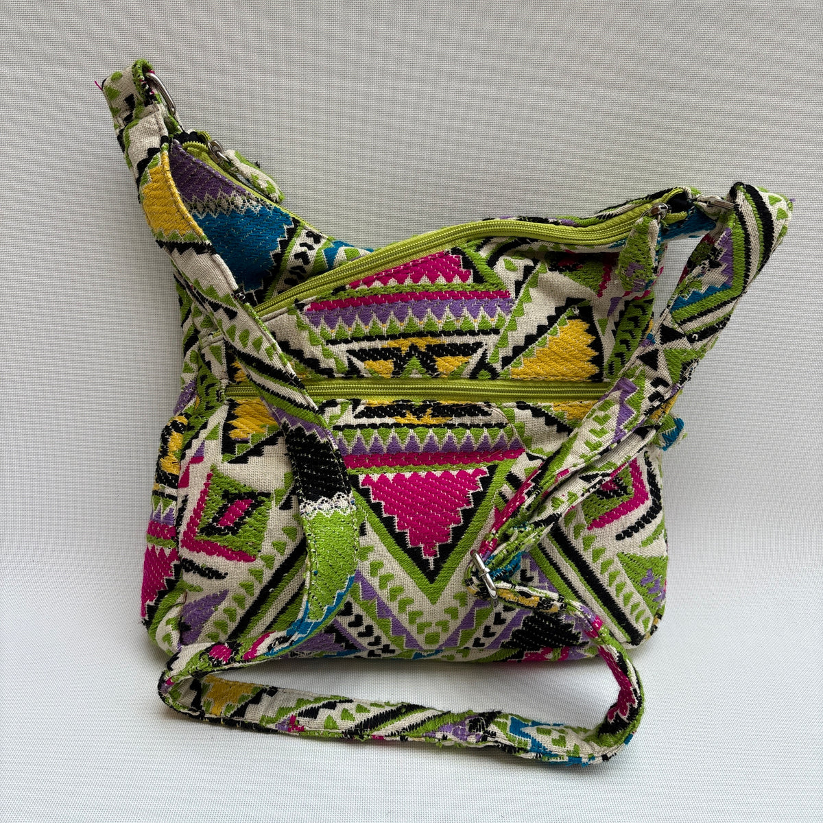 Bolso Bandolera Súper Caomka "Tribal Fresh”" · Pieza Única Núm. 19051