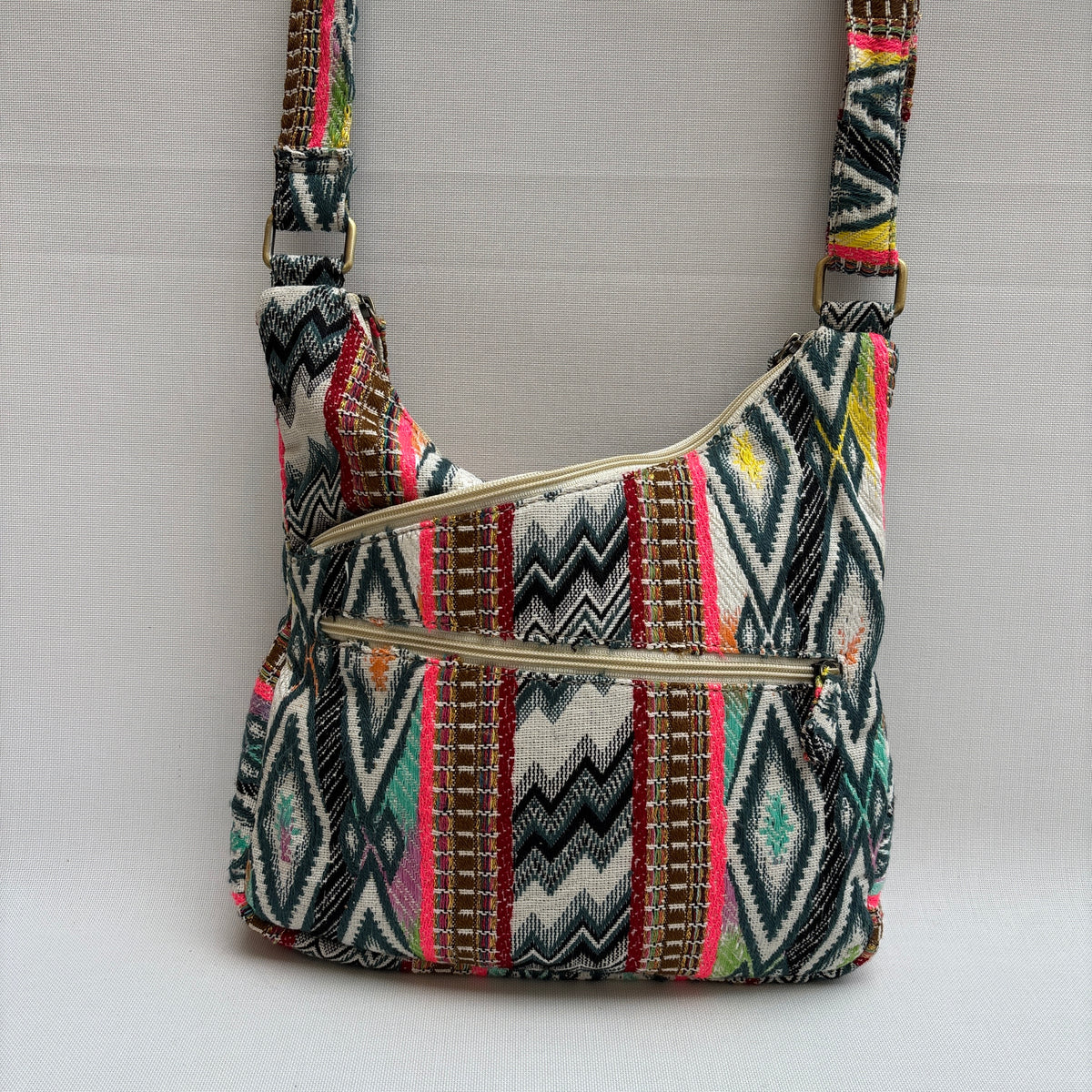 Bolso Bandolera Súper Caomka "Boho Urban Mix" · Pieza Única Núm. 19052