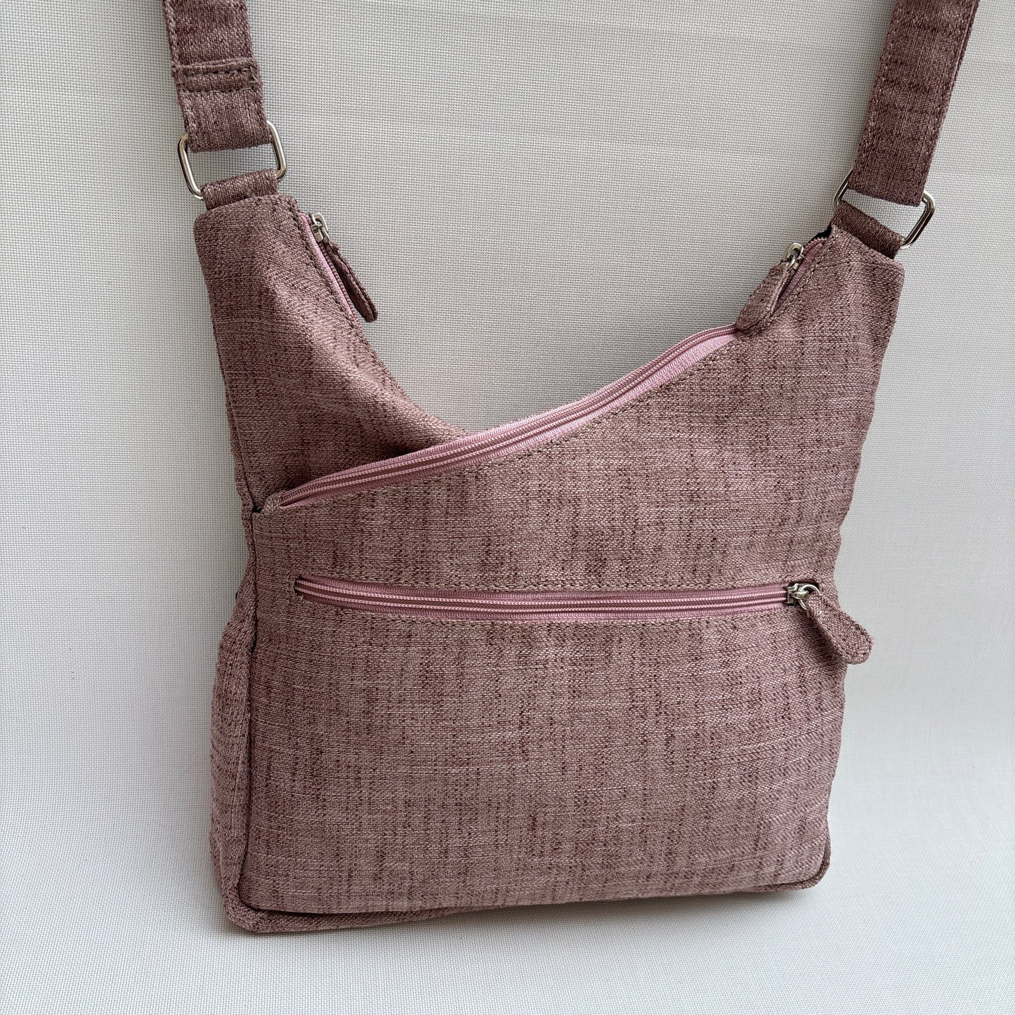 Bolso Bandolera Súper Caomka "Rosa Tribal Glow" · Pieza Única Núm. 19053
