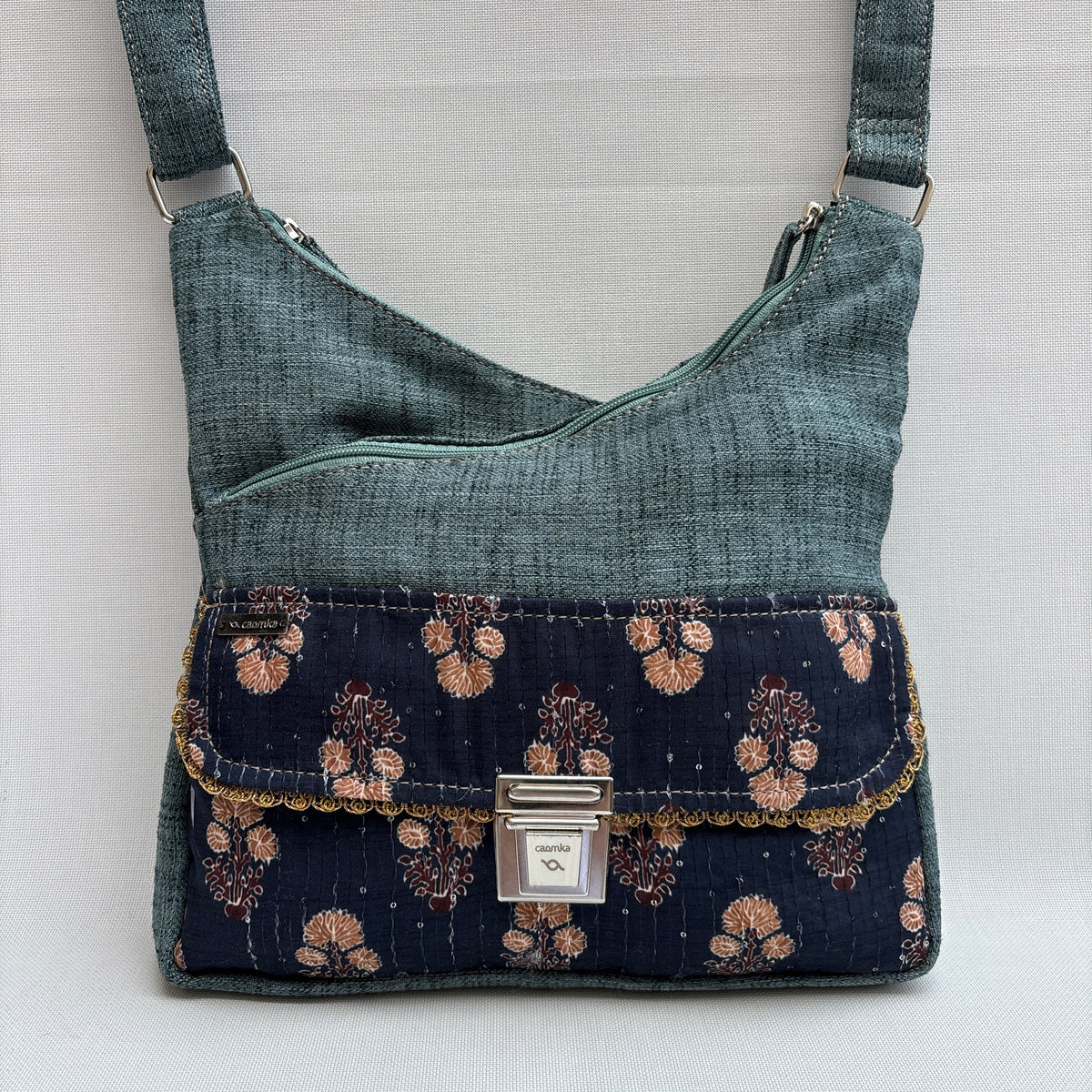 Bolso Bandolera Súper Caomka "Blue Heritage" · Pieza Única Núm. 19048