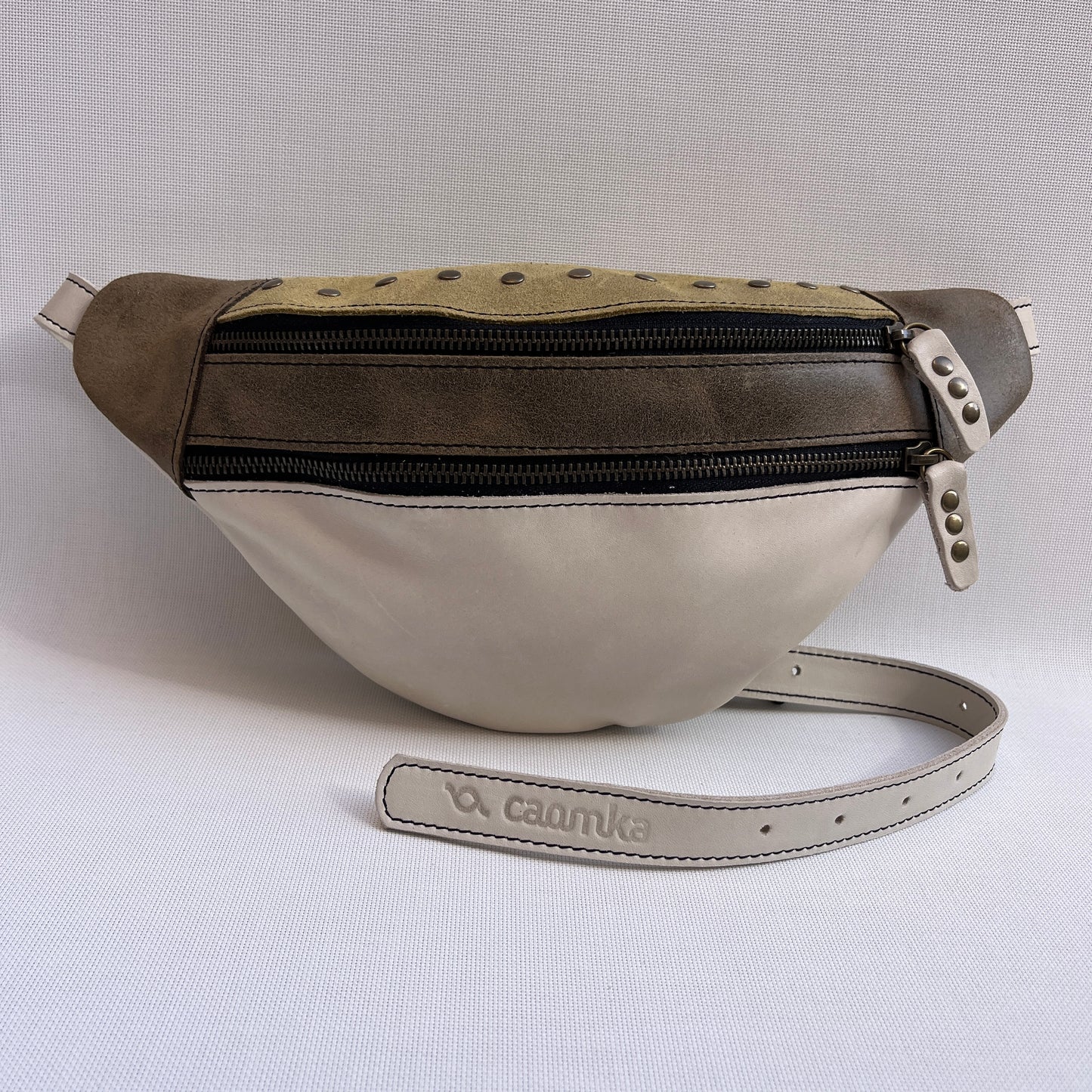 Premium Retro Chic · Piel - Cuero · Pieza Única Núm. 15289