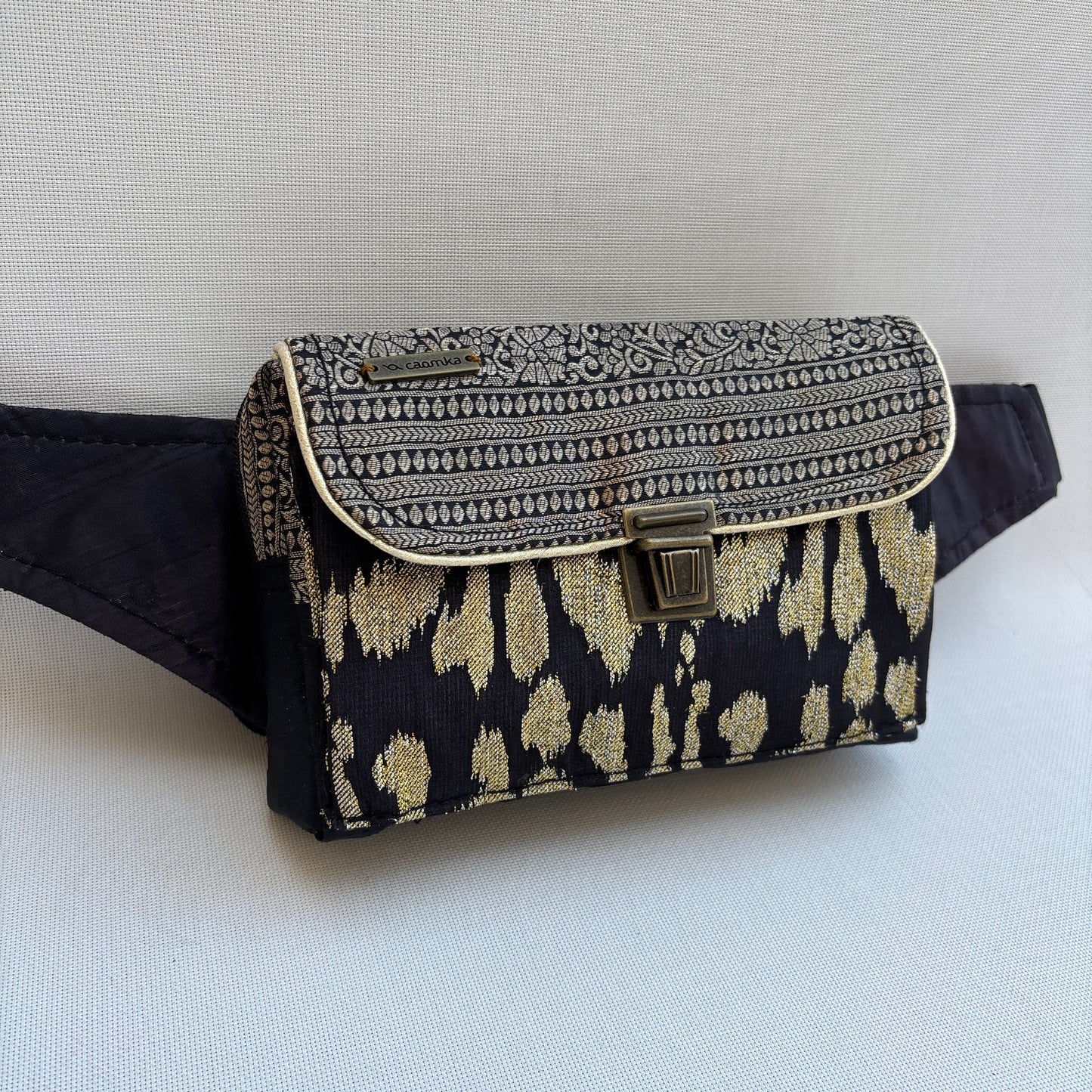 Riñonera Urban "Elegant Luxury India Golden" · Pieza Única Núm. 19173