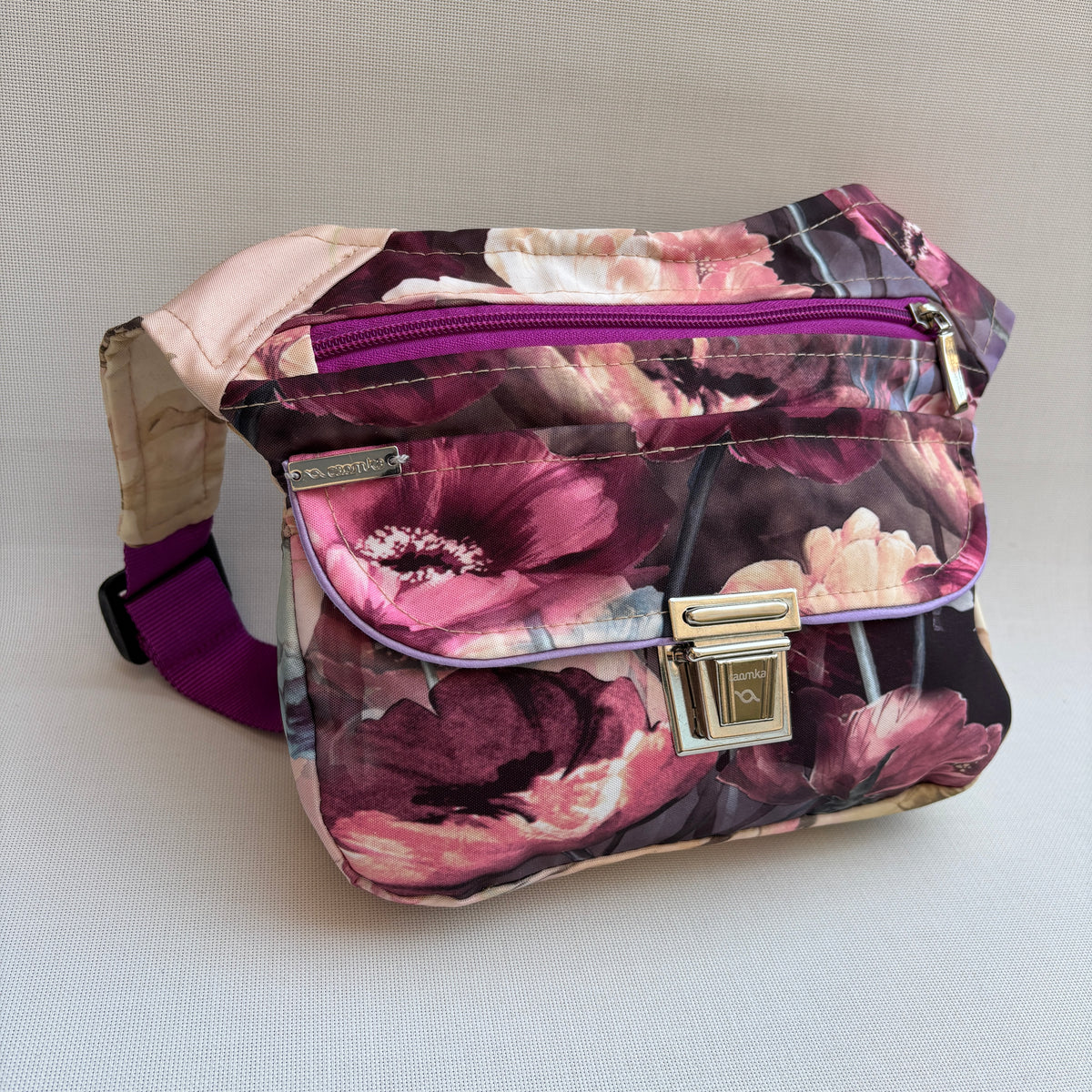 Riñonera "Special Spring Flowers" + Bolsillo trasero extra · Impermeable · Pieza Única Núm. 18694