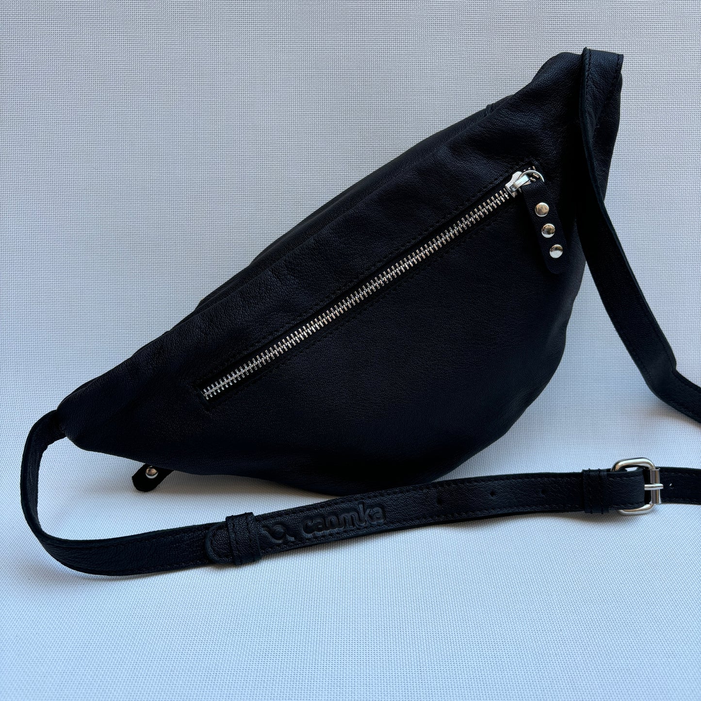 Premium Retro Chic Black · Piel · Pieza Exclusiva Núm. 16032