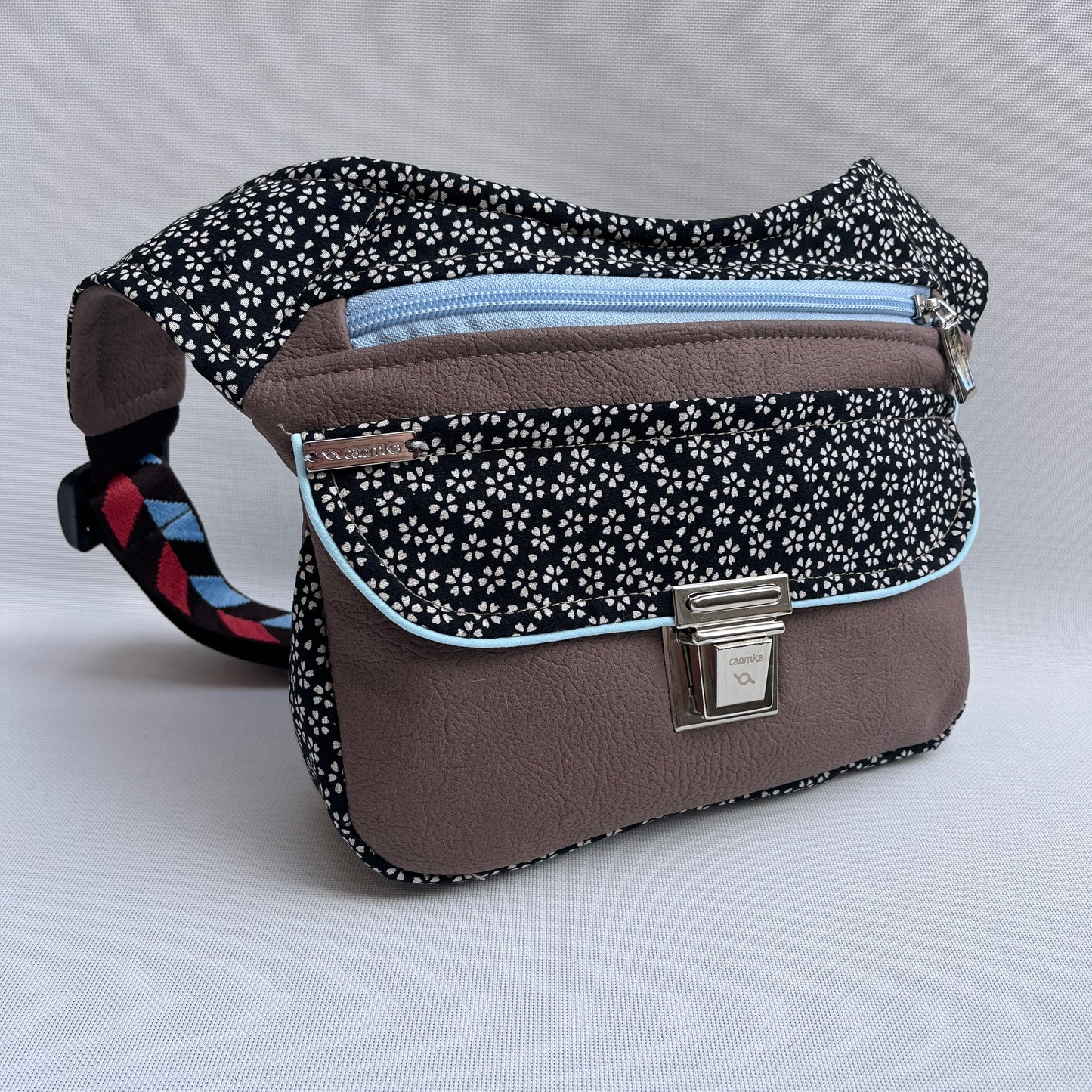 Special Flowers & Silver Top + Bolsillo trasero · Pieza Única Núm. 15184