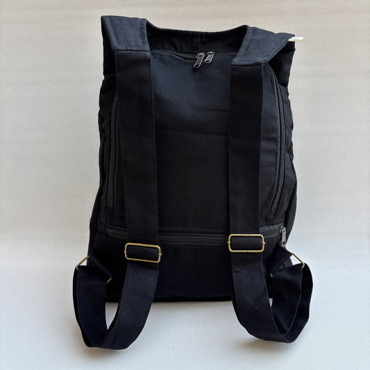 Mochila Multibolsillos "Sagarmatha" · Black Winter II · Pieza 18332