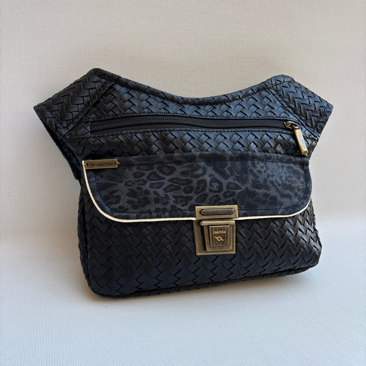 Riñonera "Special Elegant Black Top" · Polipiel + Bolsillo trasero · Pieza Única Núm. 19320