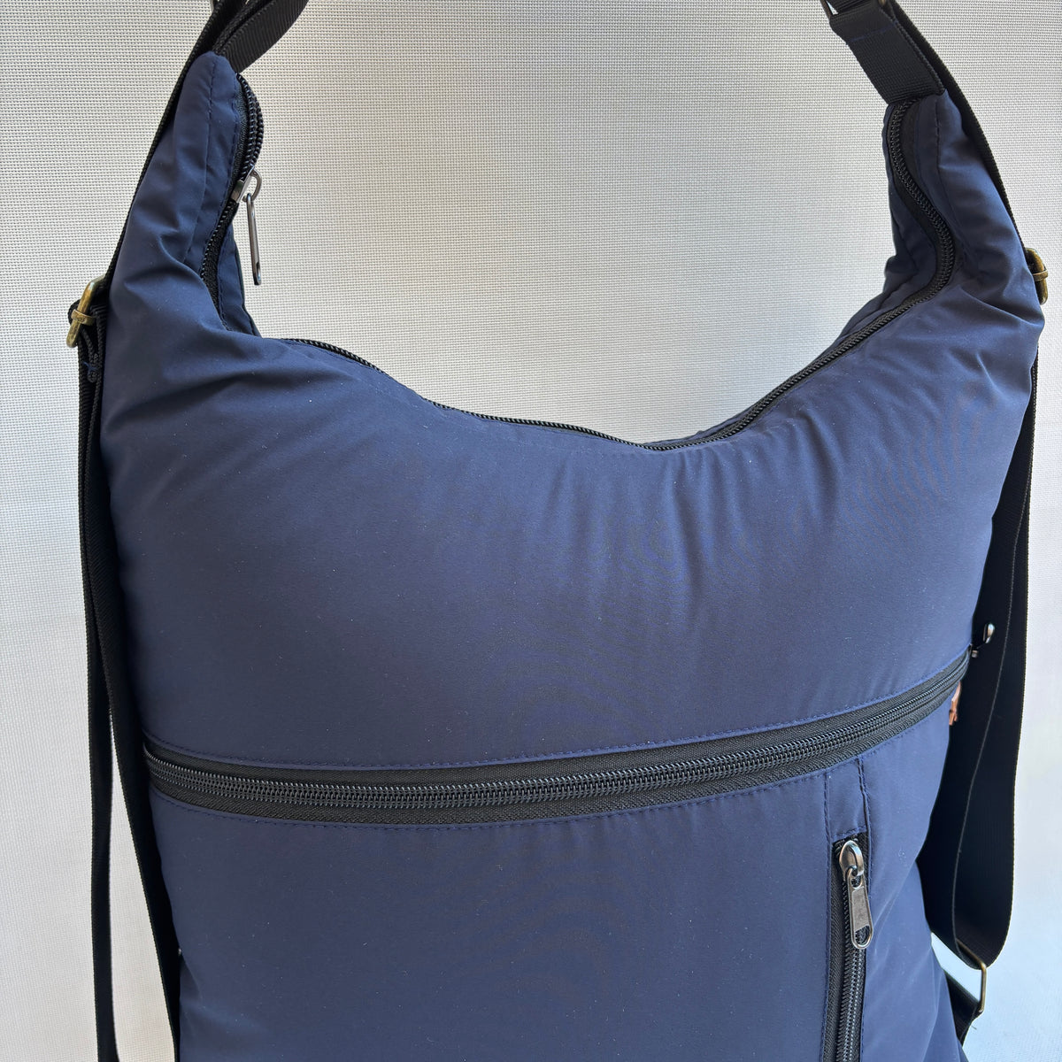 Mochila - Bolso - Tote Bag - Impermeable · Mutifunción · "Nepal" Color Azul Marino · Súper ligera · Pieza 18356
