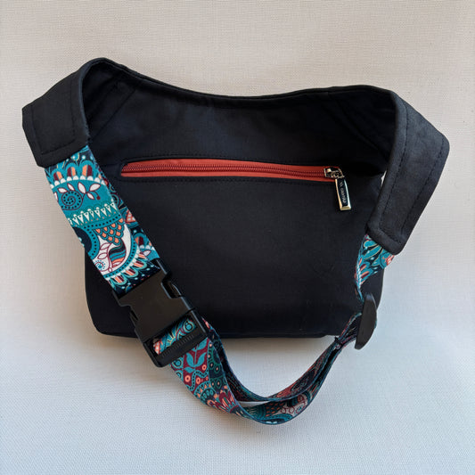 (TARA -20%) Riñonera "Special Black & Mandalas Top" · Impermeable + Bolsillo trasero · Pieza Única Núm. 16899