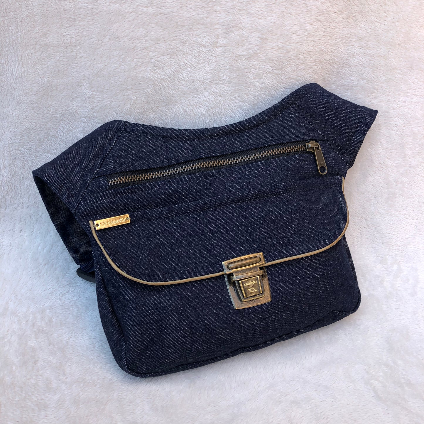 Special Jeans & Old Gold. Pieza Única Núm. 7050