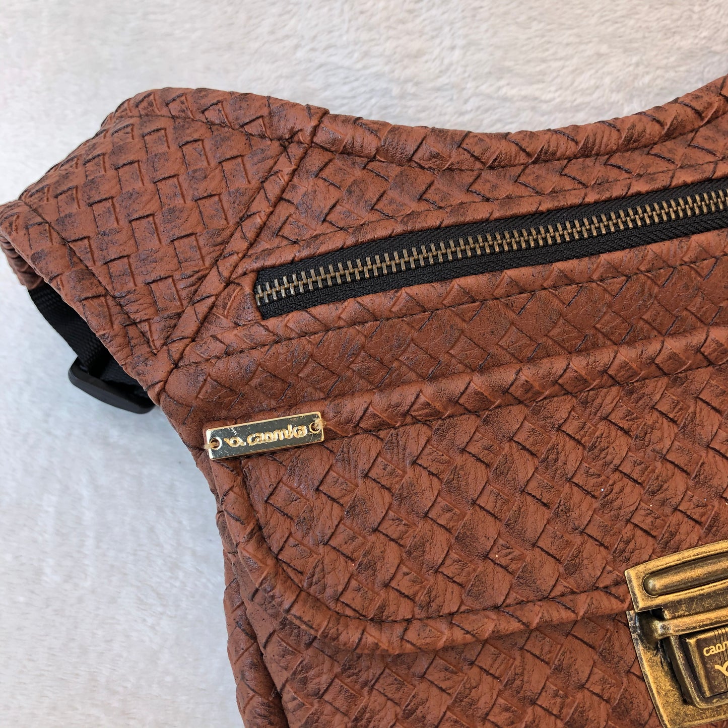 Top Classic Brown · Piel Vegana. Pieza Única Núm. 6830