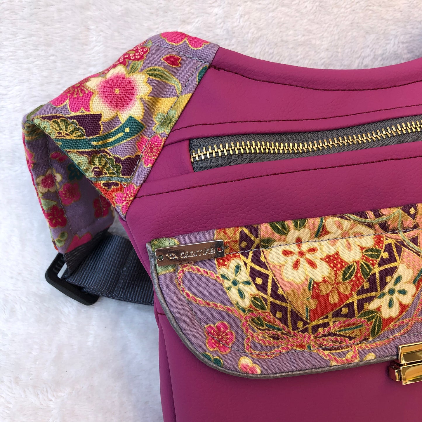 Special Japanese Golden Luxury. Vegan skin. Unique Piece No. 6047