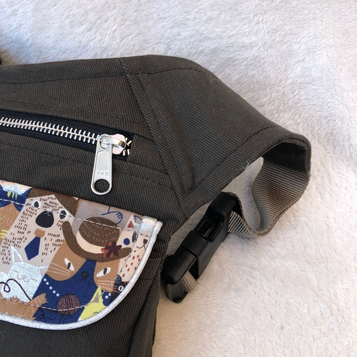 Special Elegant Cats. Unique Piece No. 6944