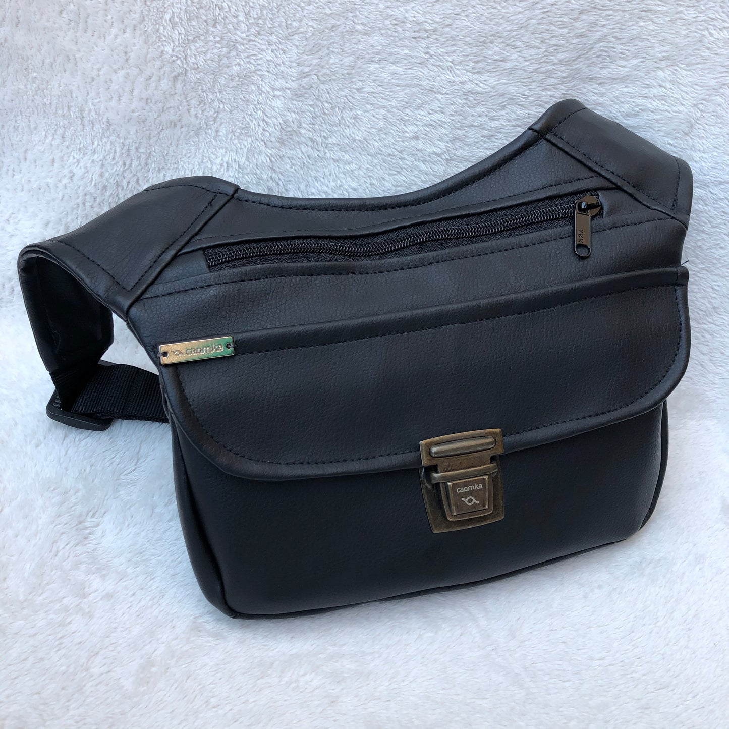 Classic Black & Gold · Piel Vegana · Pieza Exclusiva Núm. 7181