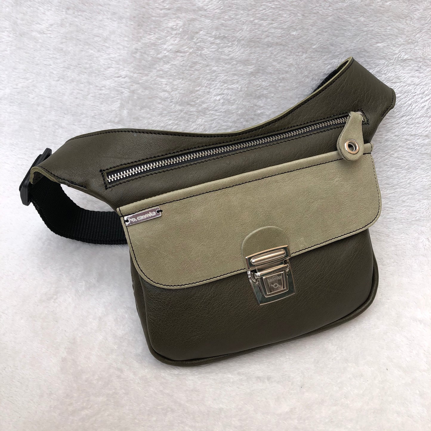 Summer Verde Kaki · Piel natural BioCuir® · Pieza Exclusiva Núm. 7270