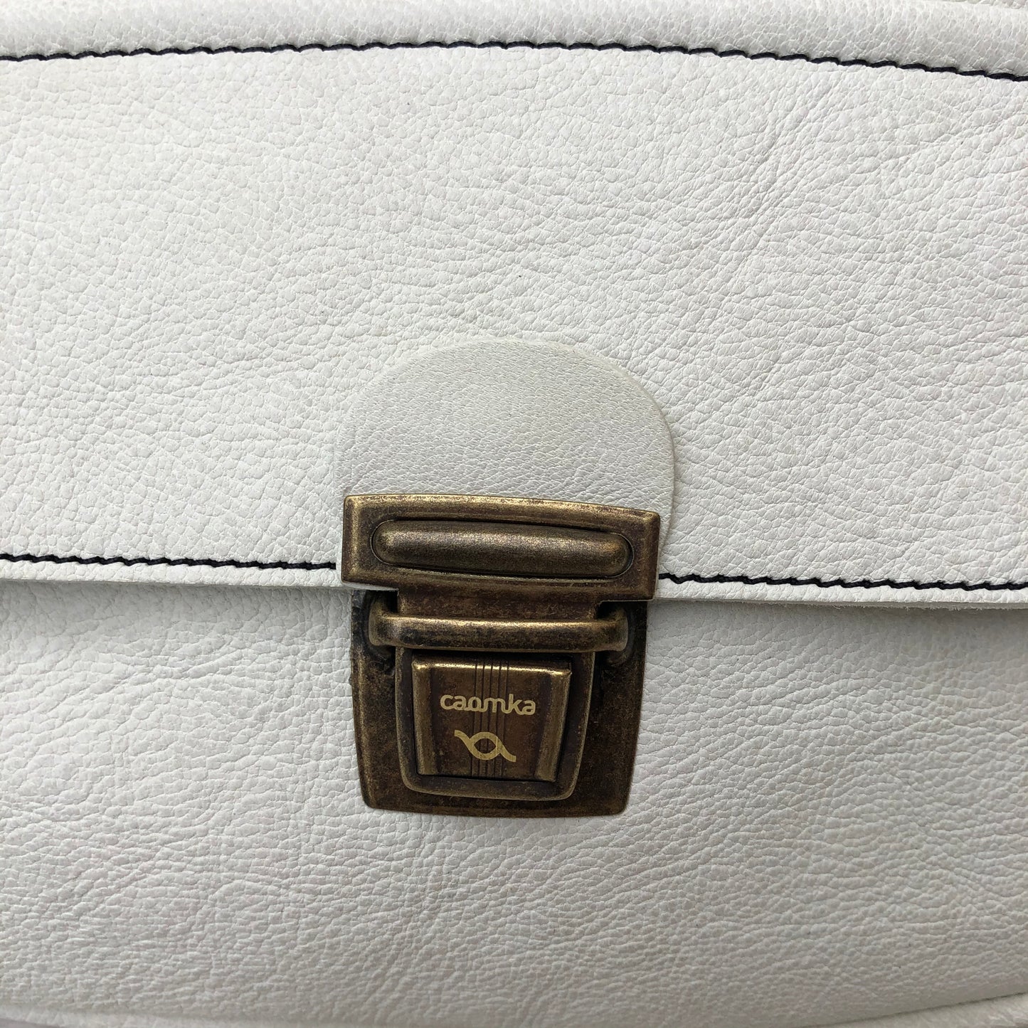 Summer White Old Gold · Piel natural BioCuir® · Pieza Exclusiva Núm. 7245