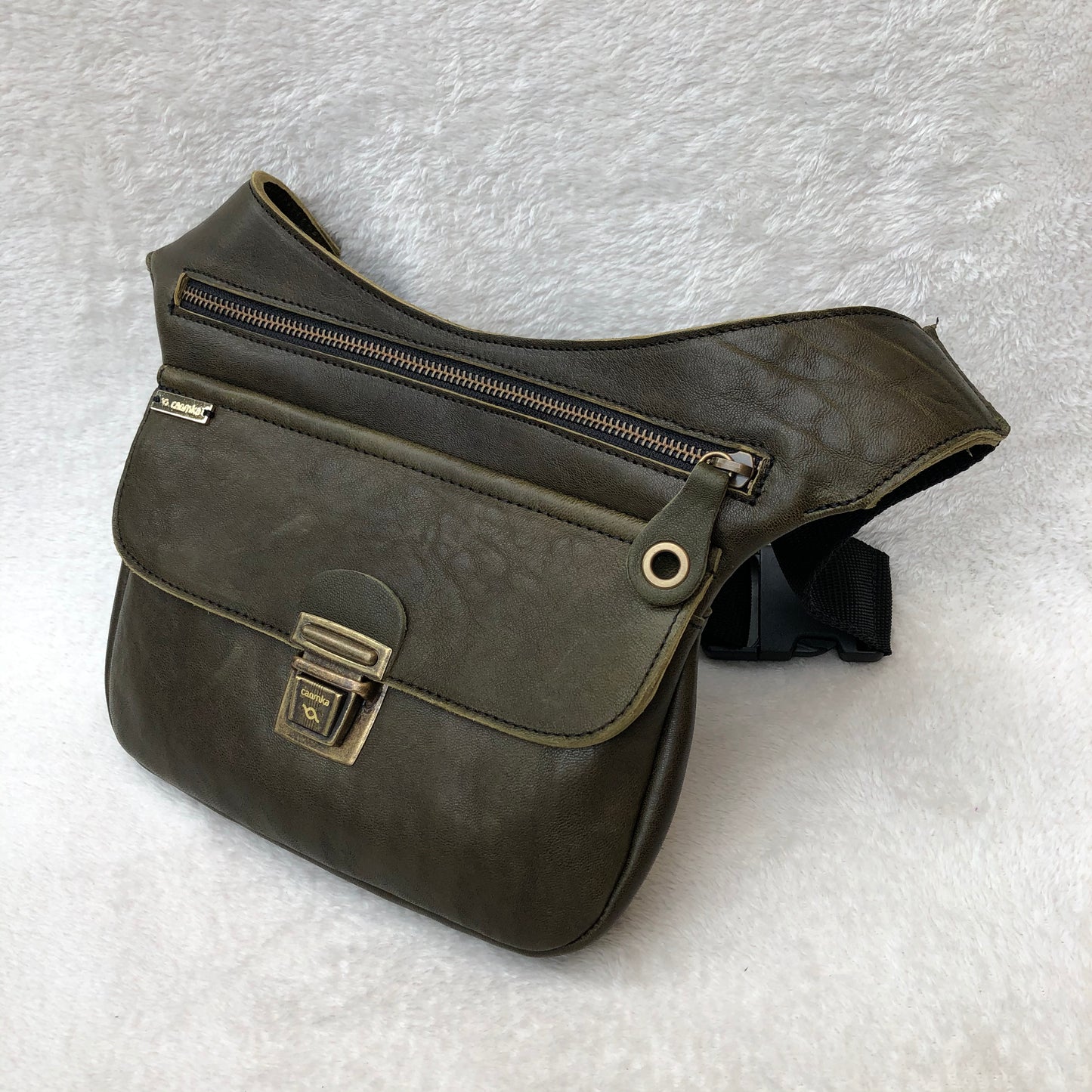 Summer Kaki Old Gold · Piel natural BioCuir® · Pieza Exclusiva Núm. 7288