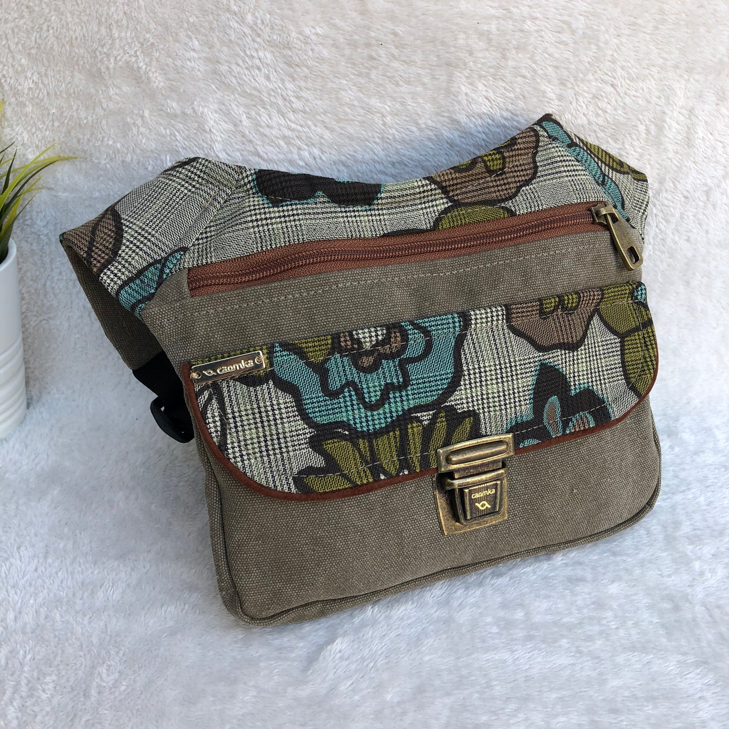 Special Class Flowers · Pieza Única Núm. 7654