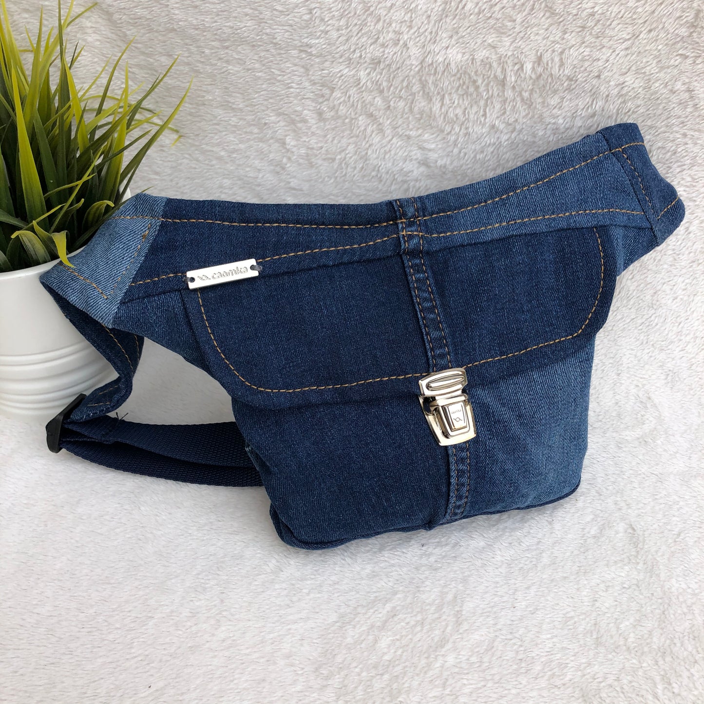 Mini Special Jeans Recycled · Pieza Única Núm. 8041