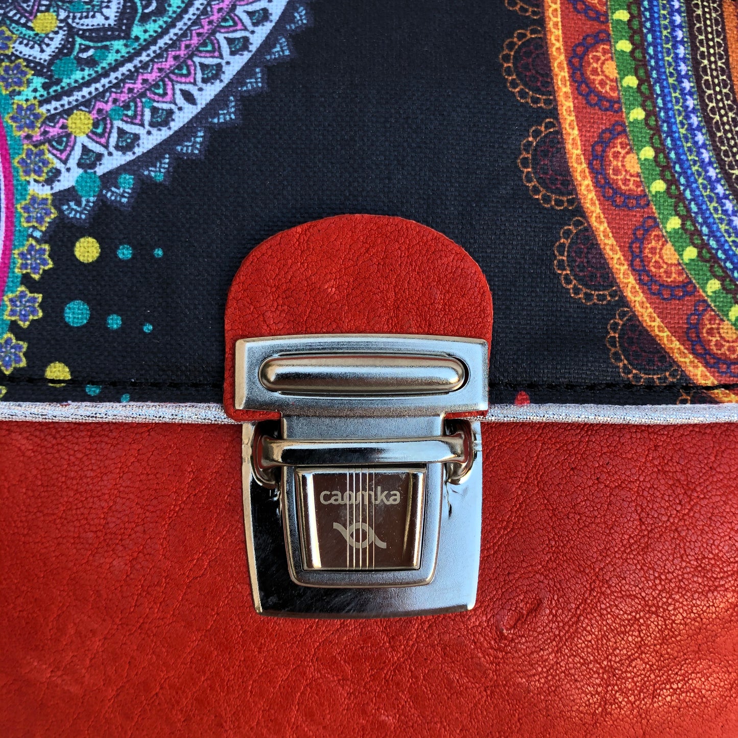 Special Mandalas Red & Silver · Piel natural BioCuir® · Pieza Única Núm. 8039