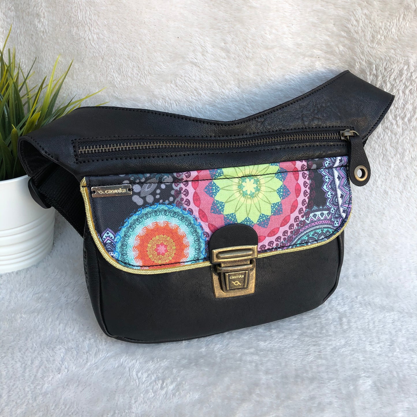 Special Black Summer Mandalas · Piel natural BioCuir® · Pieza Única Núm. 8037