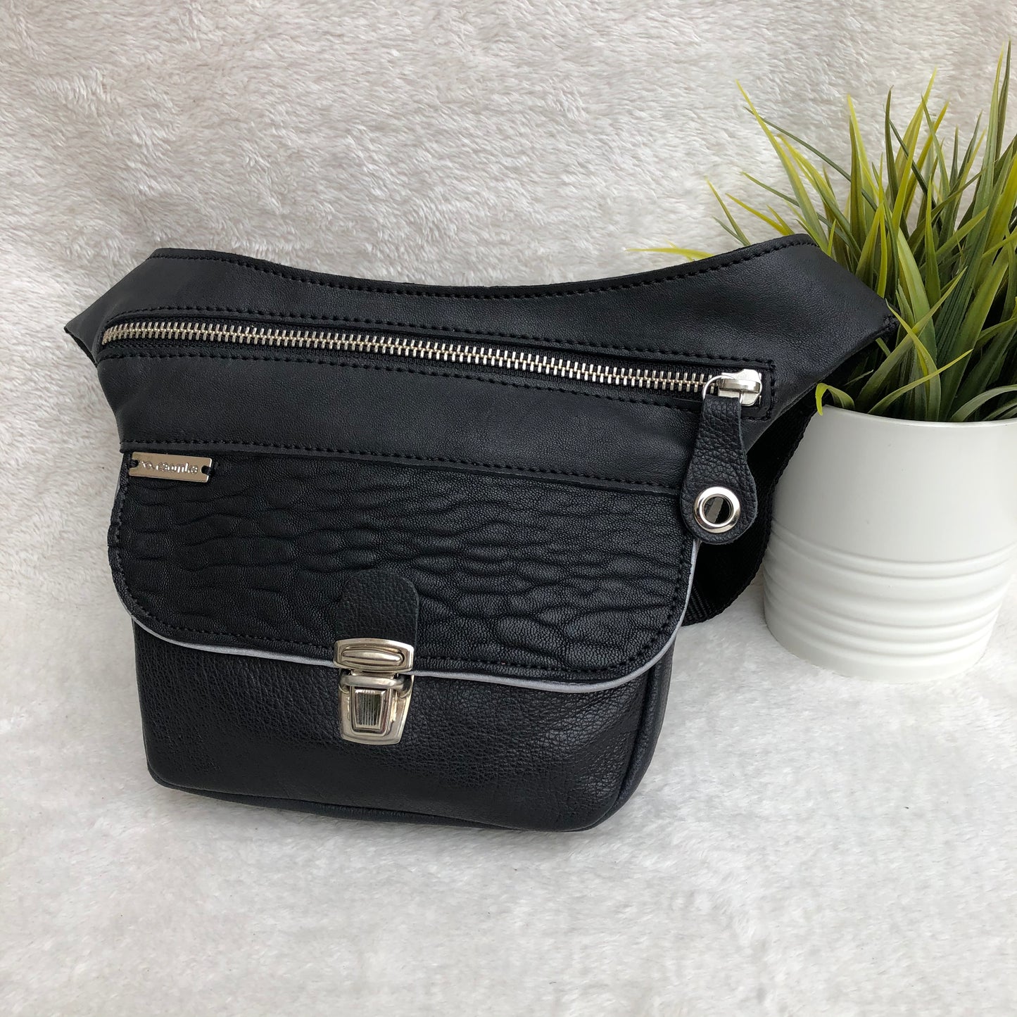 Mini Special Black & Silver Piel natural BioCuir® · Pieza Única Núm. 8228