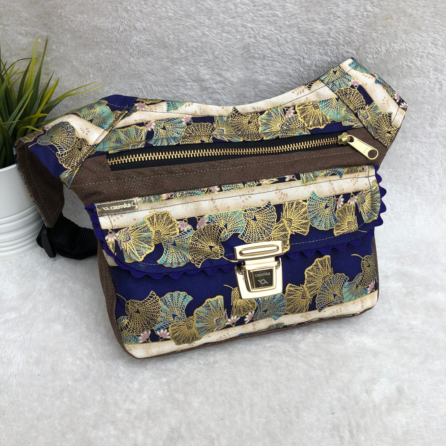 Special Golden Japanese Unique Piece No. 8177