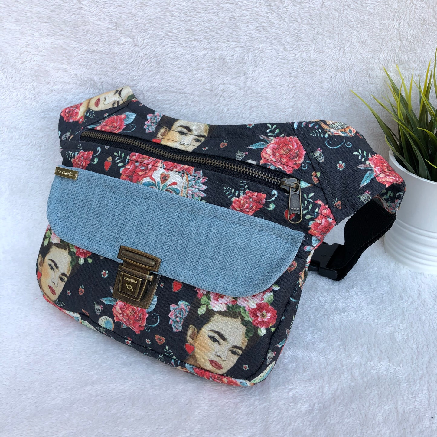 Special Frida Kahlo & Mexican Skulls · Pieza Única Núm. 8137