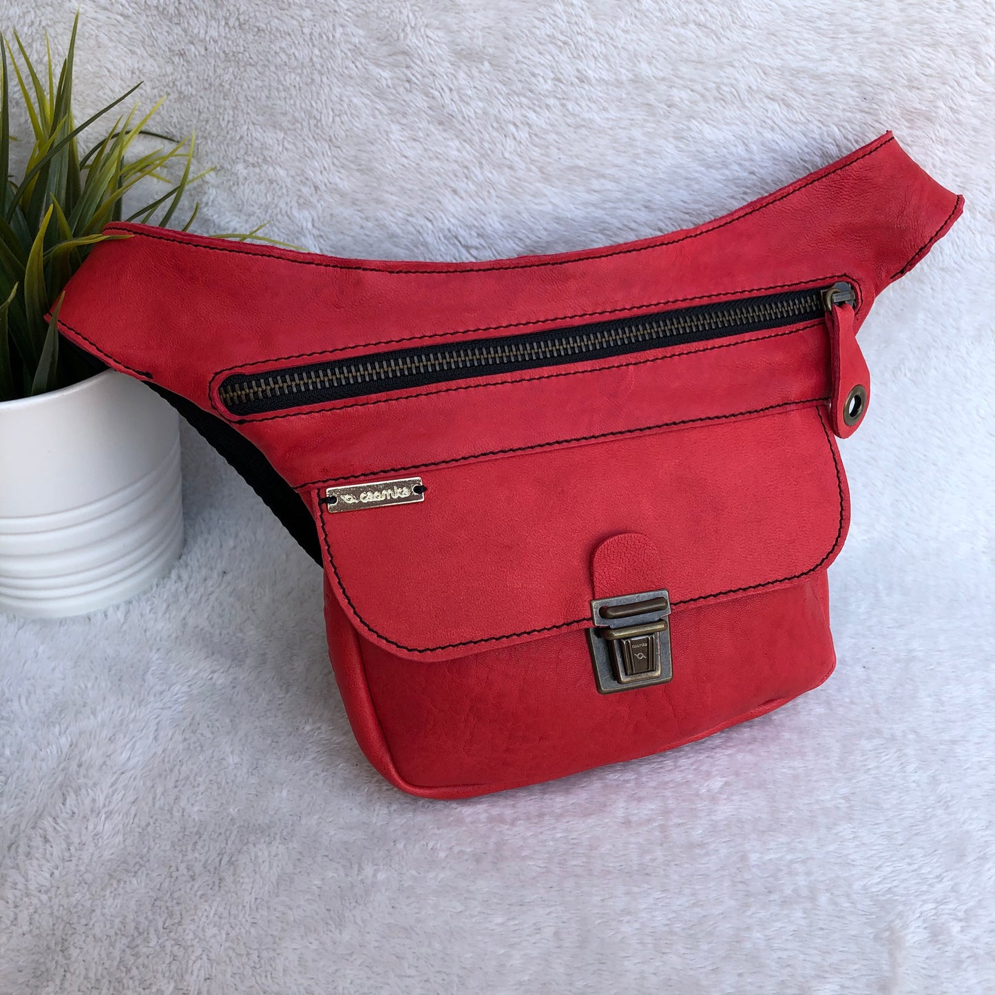 Mini Classic Red & Old Gold · Piel natural BioCuir® Pieza Exclusiva Núm. 8303