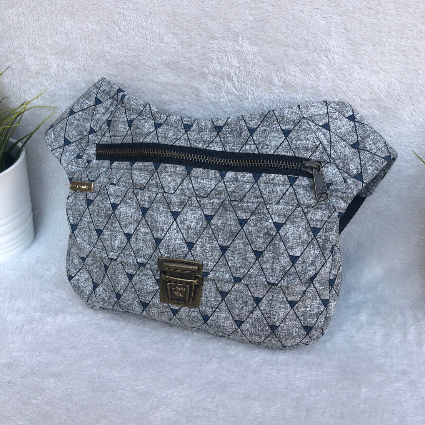 Winter Pencil & Old Gold · Pieza Única Núm. 8256