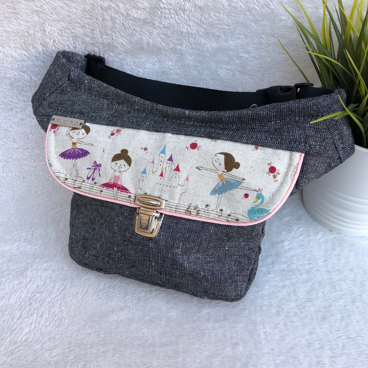 Kids · Niña/o diseño: "Ballarine" · Pieza Única Núm. 8189