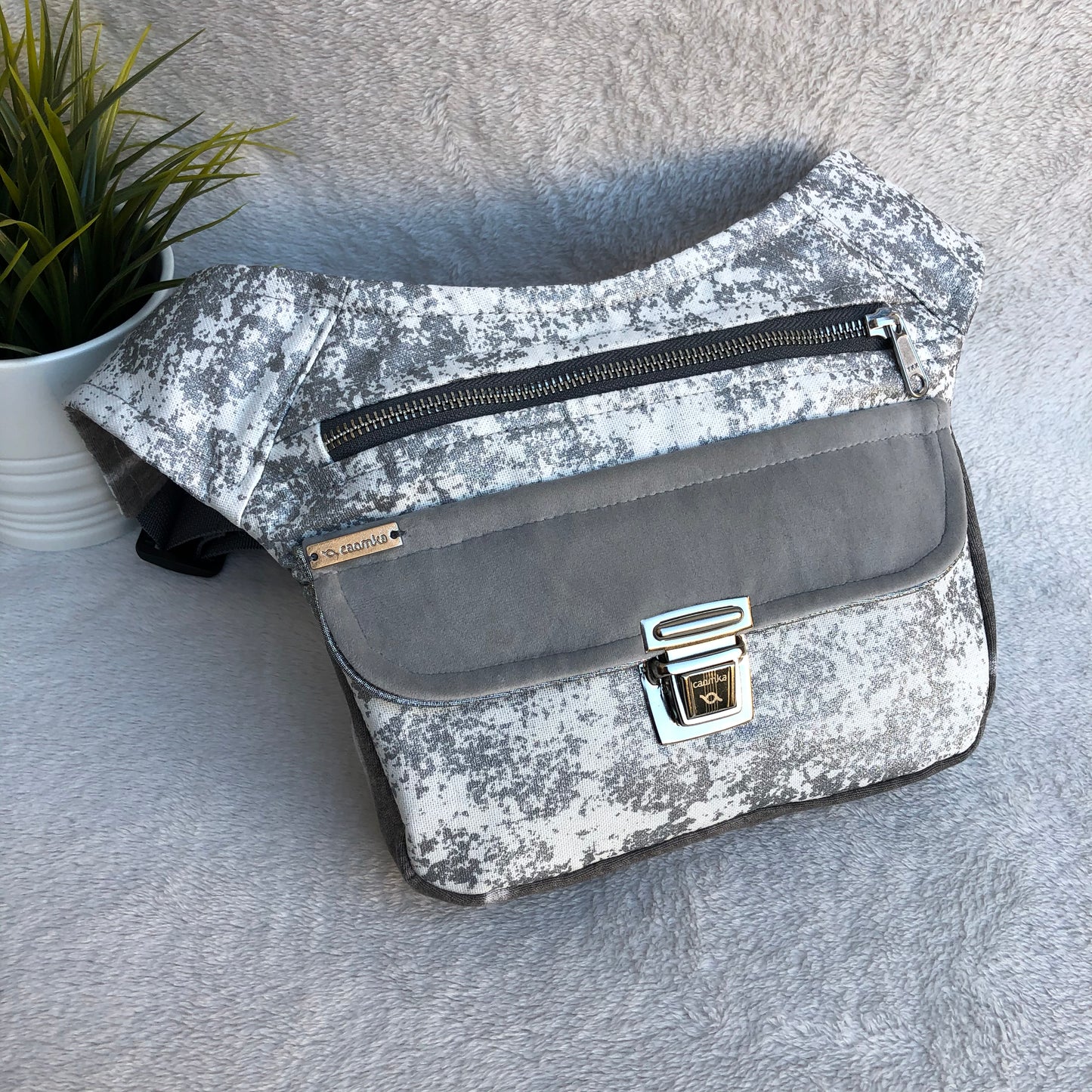 Special Elegant Silver · Pieza Única Núm. 8400