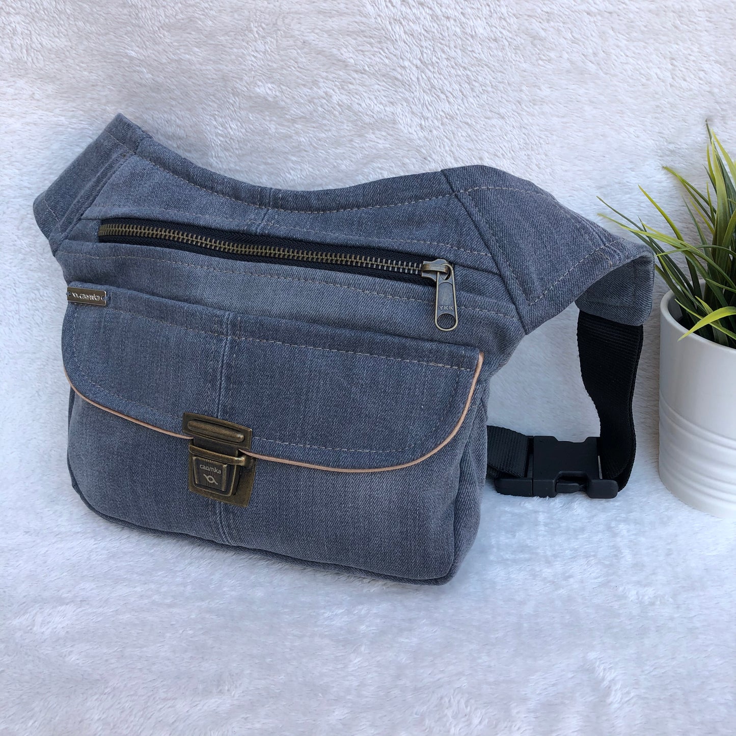 Recycled Jeans Unique Piece No. 8579