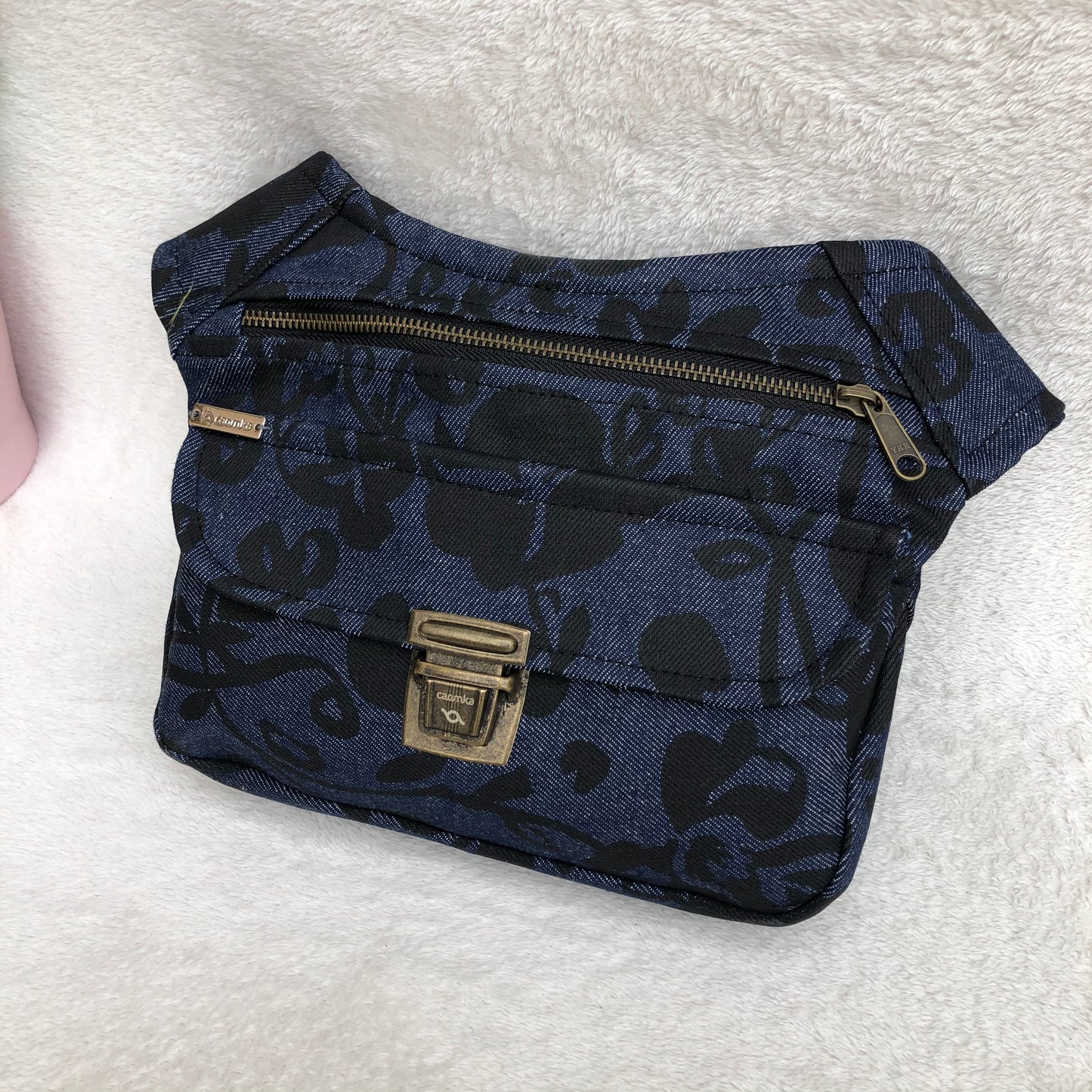 Flowers & Old Gold Jeans Exclusive Piece No. 8638