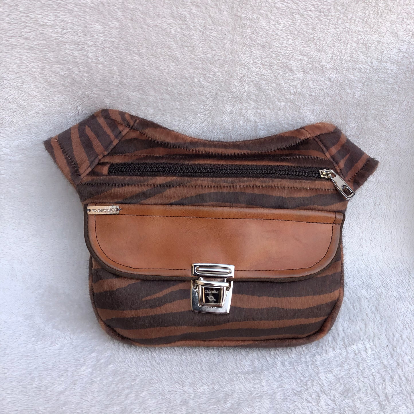 Premium Zebra & Silver · Pieza Exclusiva Núm. 8742