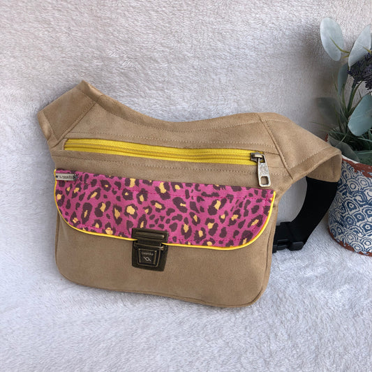 Special Sweet Animal Print & Old Gold Unique Piece No. 8719