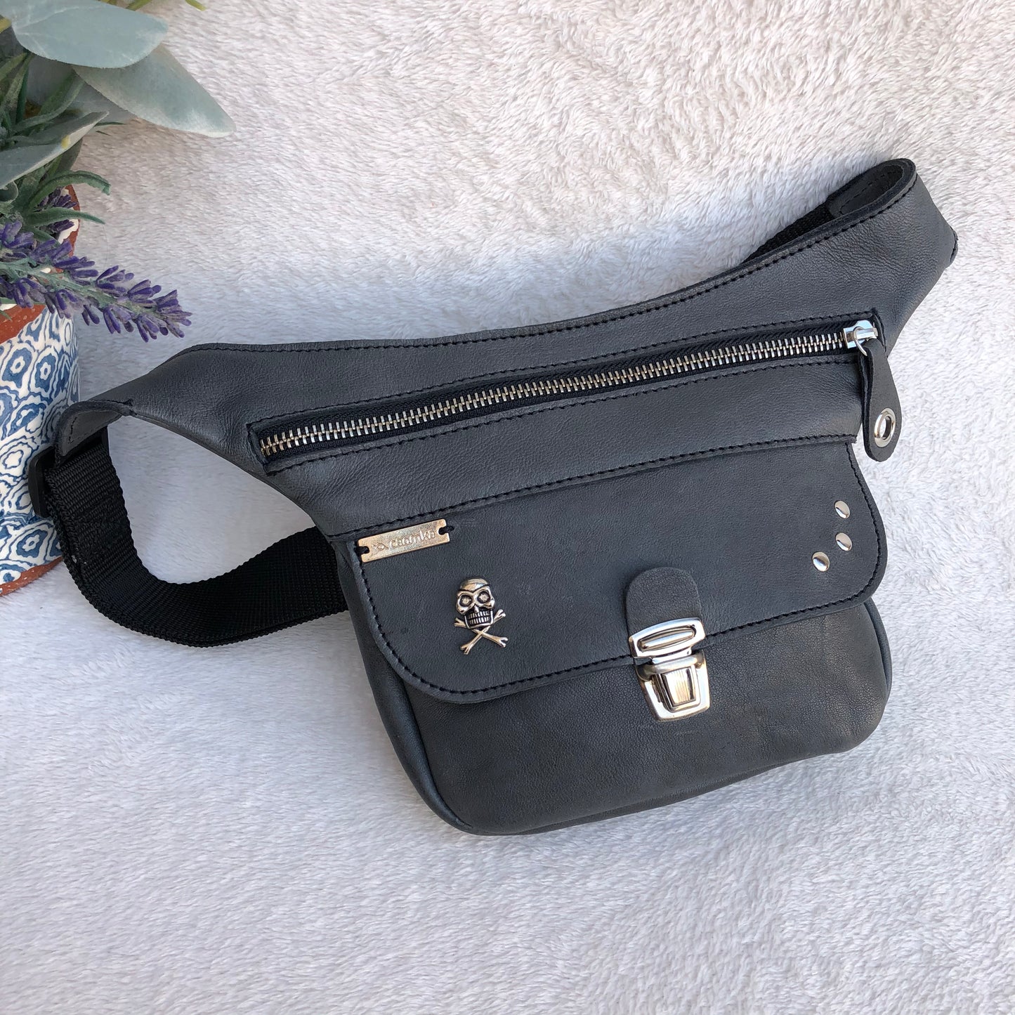 Mini Premium Skulls Gray & Silver BioCuir® natural leather Unique Piece No. 8725